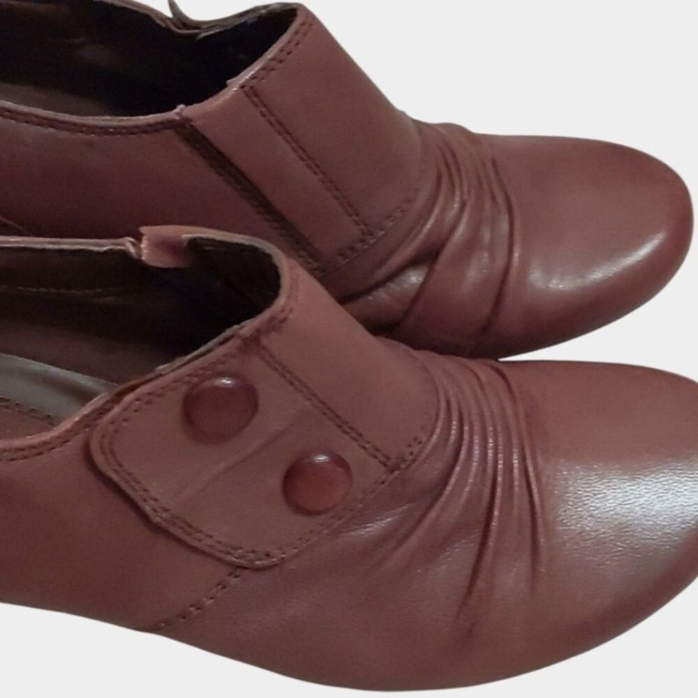 BARE TRAPS Leather Shoe Brown Casual Classic Mid Heel Work Low Bootie Size 8.5